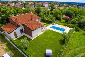Bazén v ubytování Villa Parenzana nebo v jeho okolí