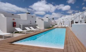 Gallery image of La Concha Boutique Apartments - Adults Only in Arrecife