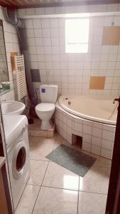 Phòng tắm tại Lexington Apartments