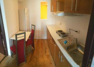 Nhà bếp/bếp nhỏ tại Lexington Apartments