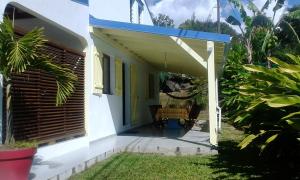 Taman di luar villa telyna +5 gambar