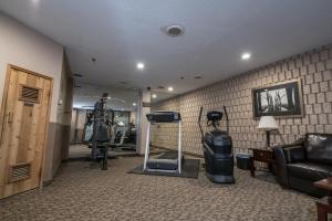 Fitness centrum a/nebo fitness zařízení v ubytování Argyll Plaza Hotel