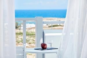 Gallery image of Mr and Mrs White Paros in Naousa