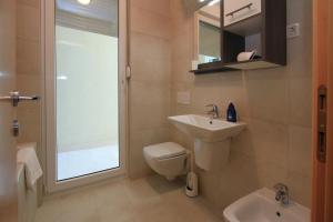 Kúpeľňa v ubytovaní Luxury Omiš Apartment + 11 fotografií