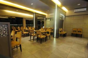 Restaurace v ubytování Hotel Landmark Fort + 7 fotografií