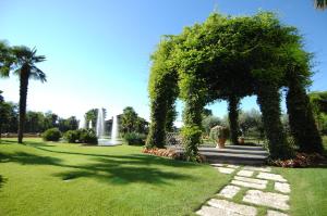 Zahrada ubytování Royal Garden Assago Milano