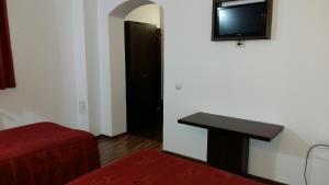 Μια τηλεόραση ή/και κέντρο ψυχαγωγίας στο Motel Cargo