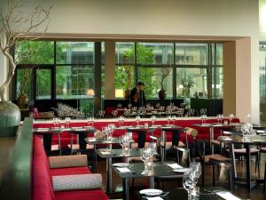 ห้องอาหารหรือที่รับประทานอาหารของ The Gibson Hotel