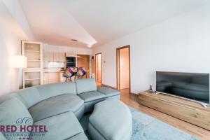 A seating area at Red Hotel Accommodation