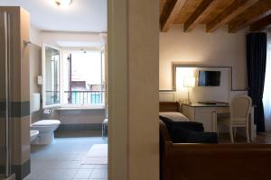 Uma casa de banho em Albergo Mazzanti