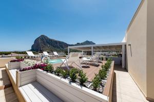 En balkong eller terrasse på Artemide Hotel