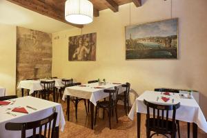 Restorāns vai citas vietas, kur ieturēt maltīti, naktsmītnē Albergo Mazzanti