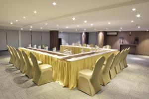 The business area and/or conference room at The Nest Hotel Nusa Dua