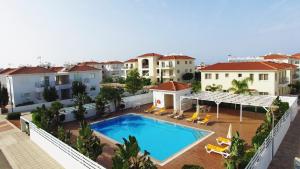 Bazén v ubytování Mythical Sands Resort - Antonios nebo v jeho okolí