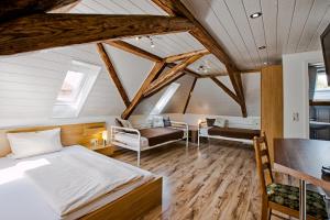 Gallery image of Landgasthaus Kreuz beim Tom in Rastatt