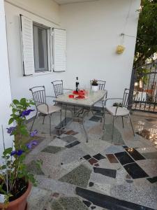 Patio alebo iná vonkajšia časť ubytovania 2B Apartment