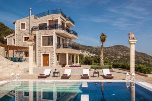 Πισίνα στο ή κοντά στο Villa Bella Mare, Wine Dark Sea Villas
