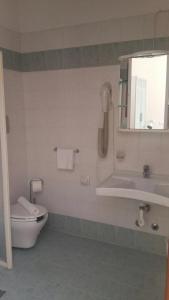 Koupelna v ubytování Hotel ILLI