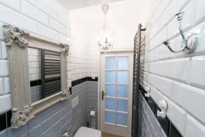 Ένα μπάνιο στο Dom w Milówce - balia całoroczna, jacuzzi +47 φωτογραφίες