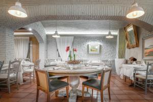 Gallery image of Hotel Pirineos in Figueres
