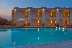 The swimming pool at or close to Hotel Campagnola