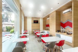 Predel za sedenje v nastanitvi Astera Hotel Bintaro