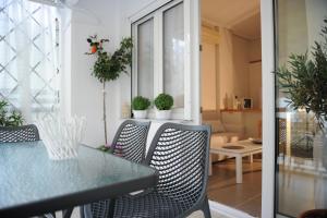 Posedenie v ubytovaní Evangelia Rooms & Αpartments - B