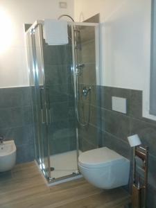 A bathroom at B&B Emozioni e Relax