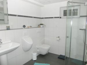 Ferienwohnung Lenne tesisinde bir banyo