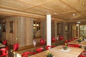 Ruang duduk di Alpen Appartements Zauchensee
