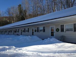 Το Jimmy OConnor's Windham Mtn Inn τον χειμώνα