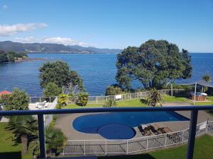 Gallery image of Te Kaha Beach Hotel in Te Kaha