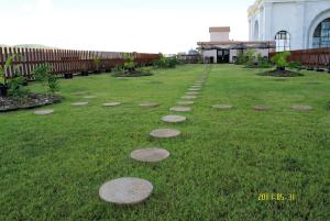 Zahrada ubytování Serenti Hotel Saipan