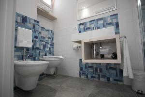 Ένα μπάνιο στο B&B Holiday Tropea +18 φωτογραφίες