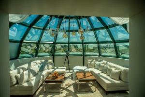 Istumisnurk majutusasutuses Hotel Hedonic