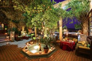 Posezení v ubytování Riad Arabesque & Spa