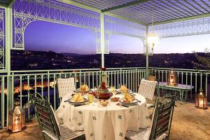 Balkón nebo terasa v ubytování Riad Arabesque & Spa