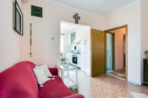 Kuchyňa alebo kuchynka v ubytovaní Apartmani Prkačin