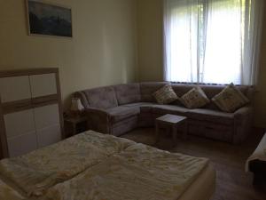 Posedenie v ubytovaní Pálma Apartmanház Siófok
