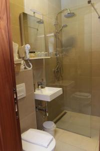 Bagno di Hotel Logavina 8 Garage Parking