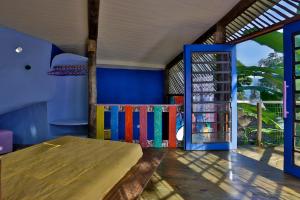 Gallery image of Sea View Colorful House in Ilhabela