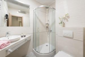Kúpeľňa v ubytovaní Superb Beachfront Luxury Seaview with Private Beach