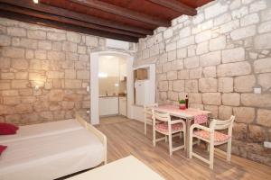 Posteľ alebo postele v izbe v ubytovaní Apartment Chupa