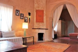 Posezení v ubytování Hotel De Charme Les 3 Chameaux 4 étoiles