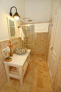 A bathroom at Kupina Alaçatı