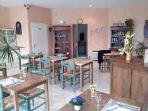 Nápoje v ubytování Tour Hôtel