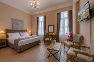 Postel nebo postele na pokoji v ubytování Palladian Home