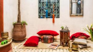 Posezení v ubytování Riad Dar Benbrahim