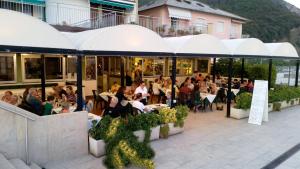 Ospiti di Albergo La Lampara