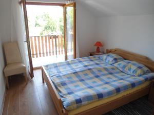Postel nebo postele na pokoji v ubytování Galesic Apartments & Rooms